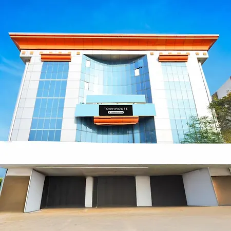 Super Townhouse Ameerpet Balkampet Road